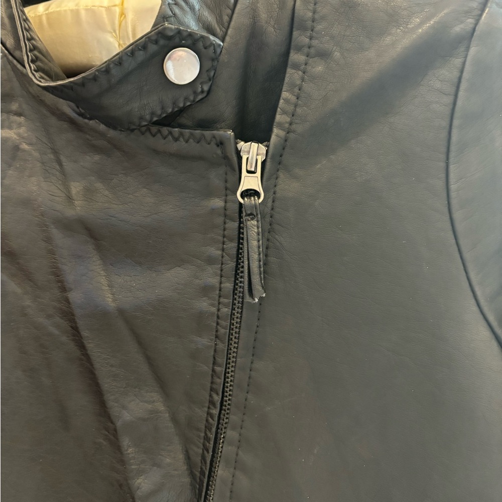 No label - Picture 5 of 13